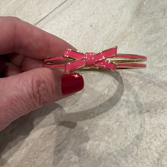Kate Spade Pink Bow Enamel Bangle Bracelet - Picture 1 of 2